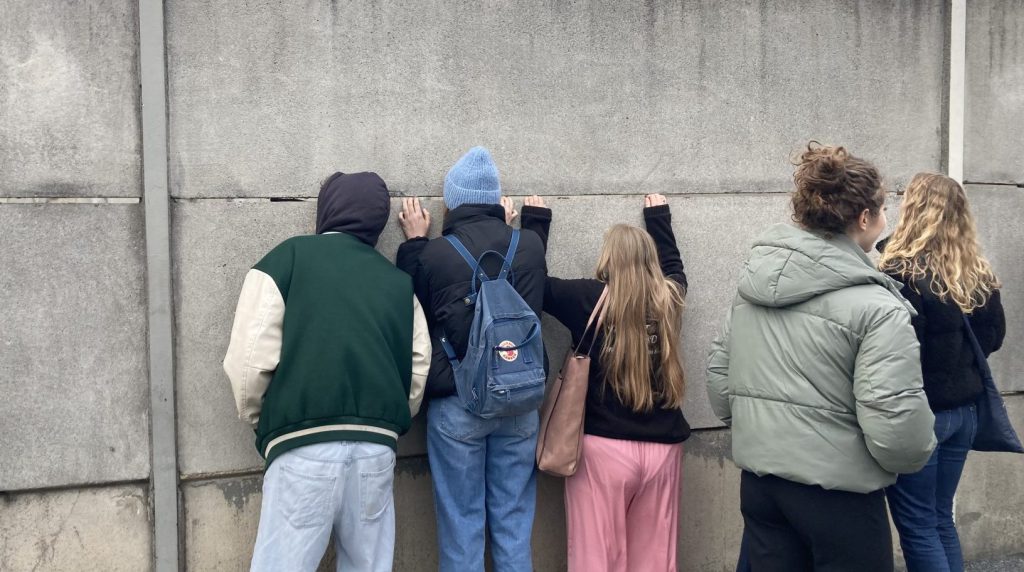 International Easter Workshop: Borders & Bridges